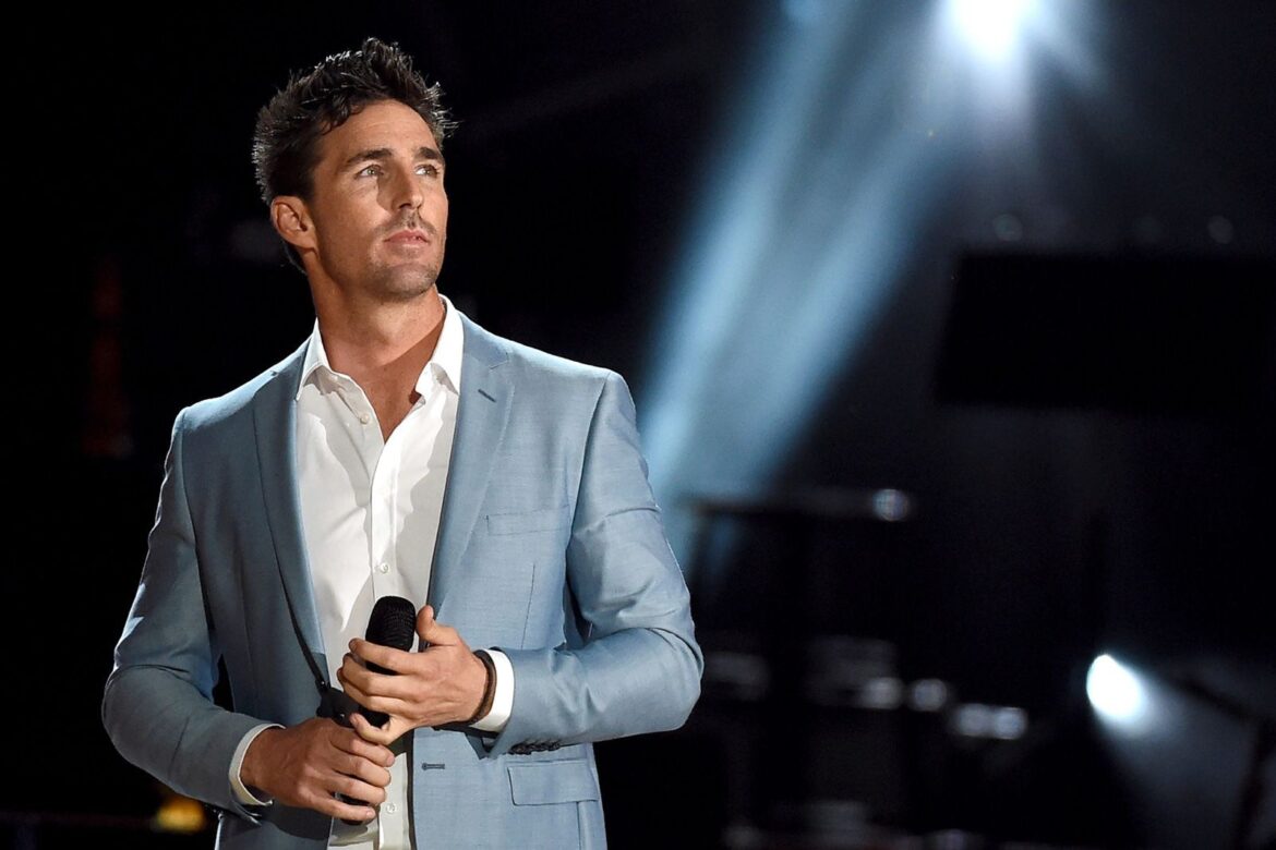 Jake Owen Gets REAL on ‘What We Ain’t Got’ – And We’re Here for It!