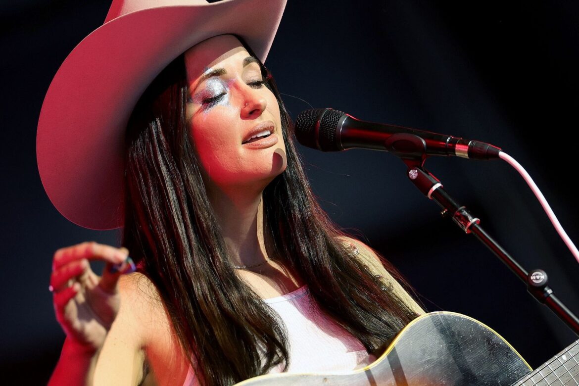 Kacey Musgraves Just Turned Up the Heat with ‘Mexico Honey’!