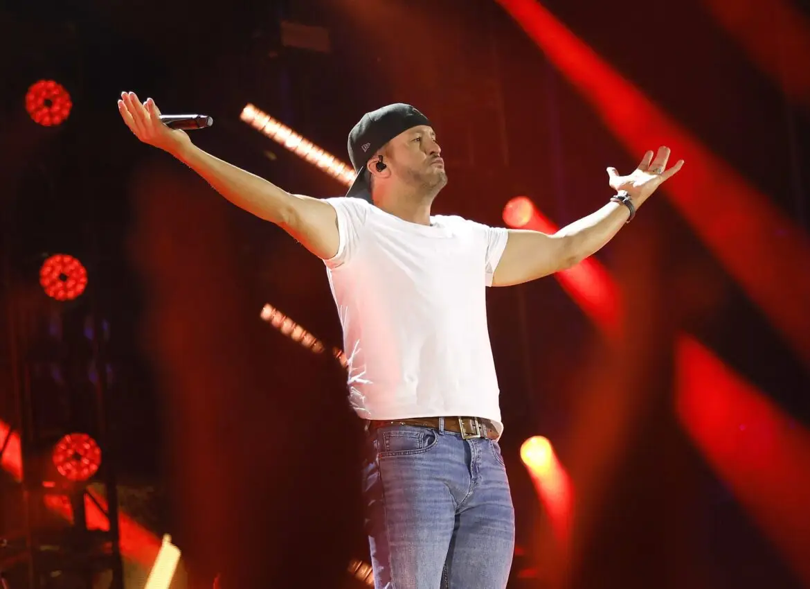 Luke Bryan Says Anxiety Kept Him From Enjoying Career Success